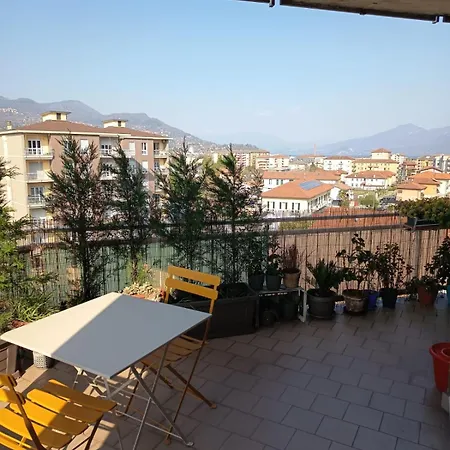 Azzurra Apartment *